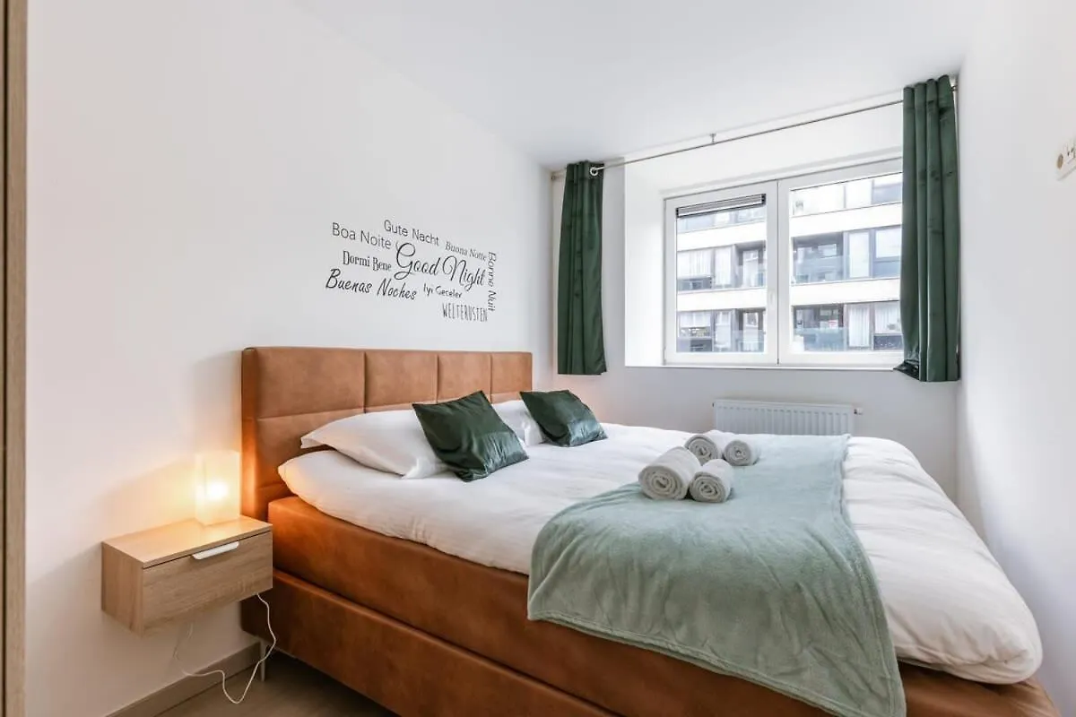 Huswell - Bright Duplexapartment Ostend Belgium
